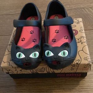 Mini Melissa black cat mary jane.